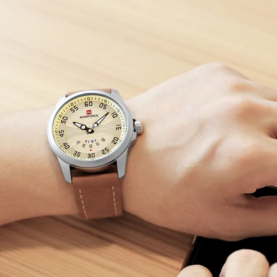 Leather Band Quartz Watch