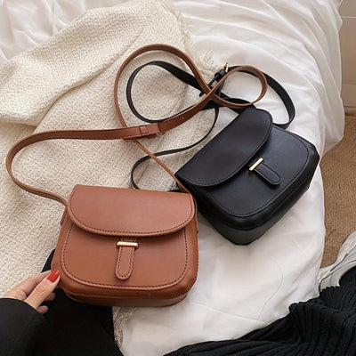 Aria™ Retro Grace | Elegant Saddle Crossbody Bag