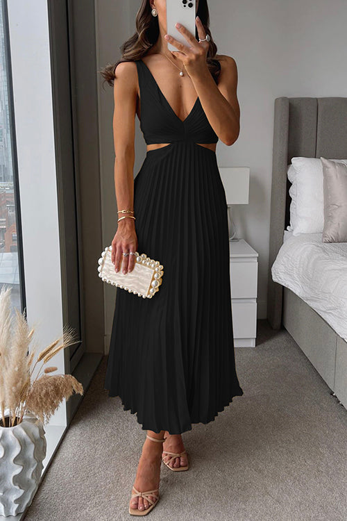 EVA™ | Cut Out Waist Sleeveless Pleated Maxi Dress