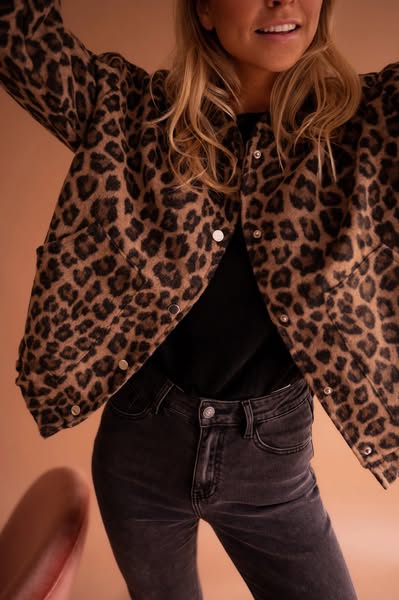 LEONA™ | The Leopard Bomber Jacket