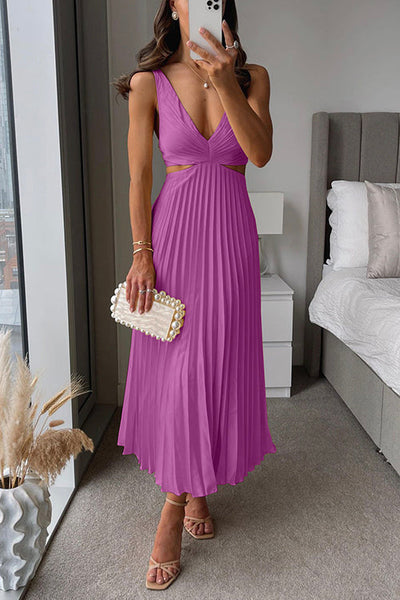 EVA™ | Cut Out Waist Sleeveless Pleated Maxi Dress