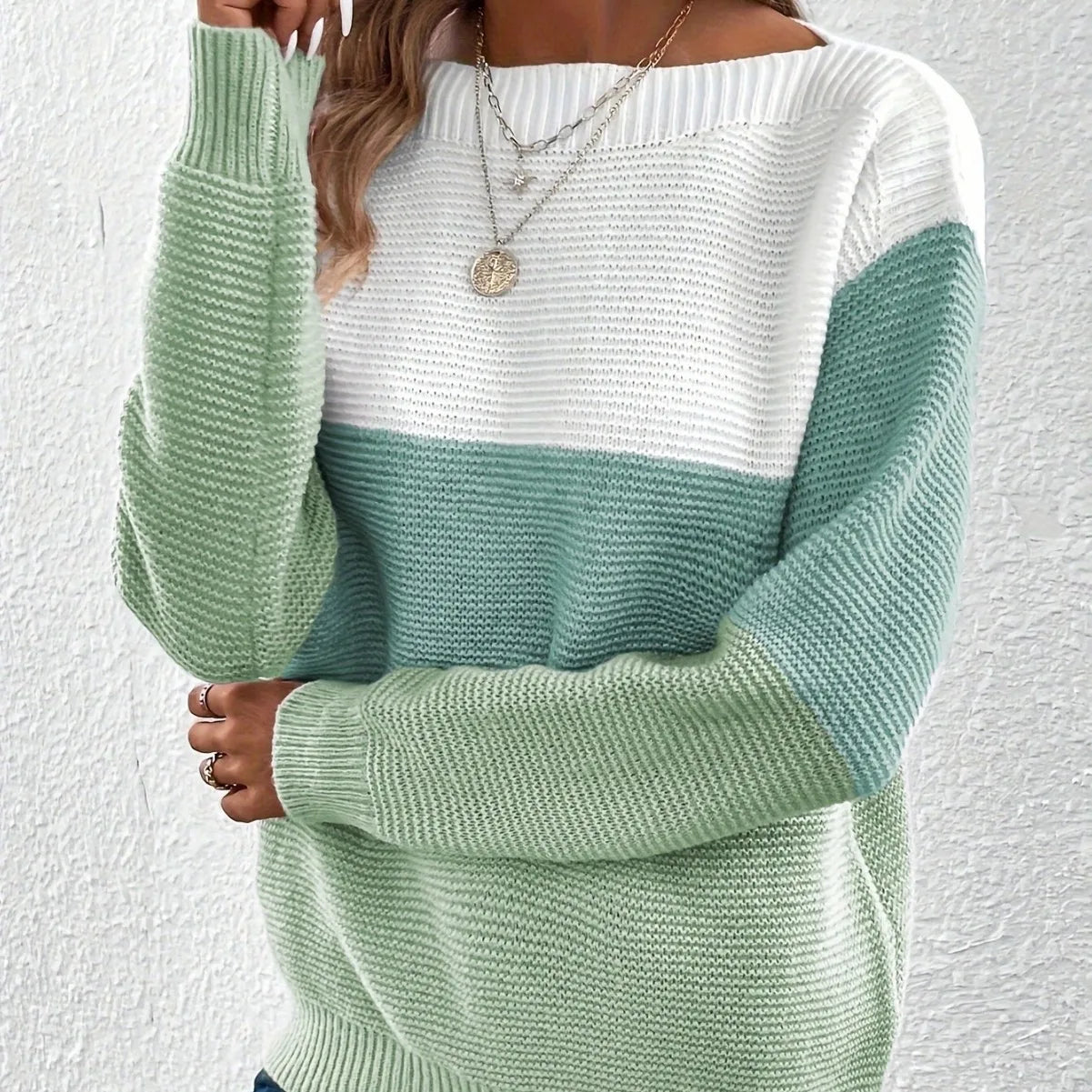 Amelie - Fashionable Sweater