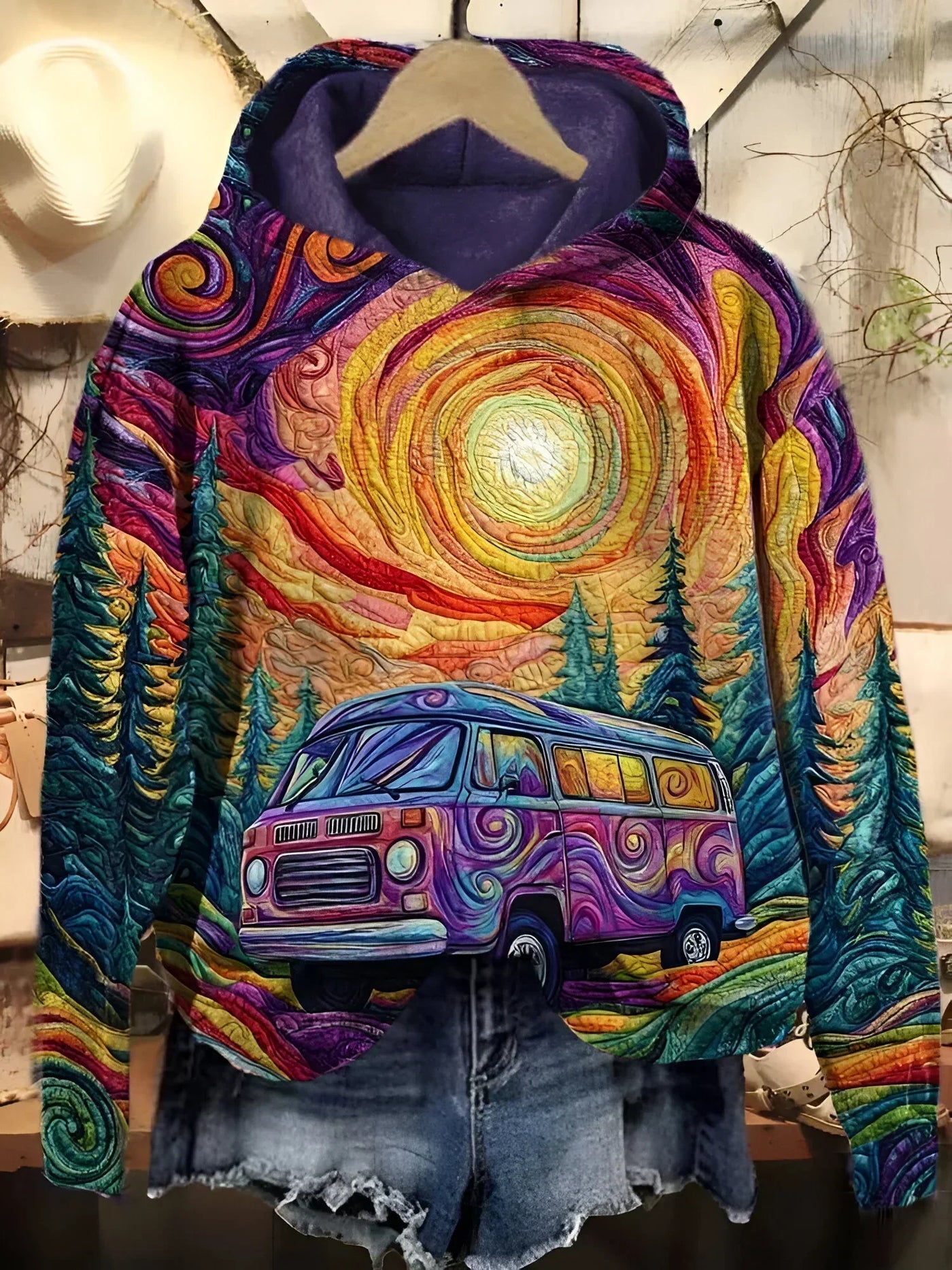 Melanie | Colorful hoodie with van and sunset